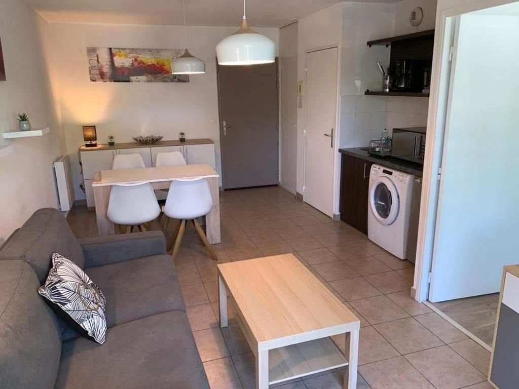 Les Jardins La Charbonniere Apartamento Montévrain Exterior foto